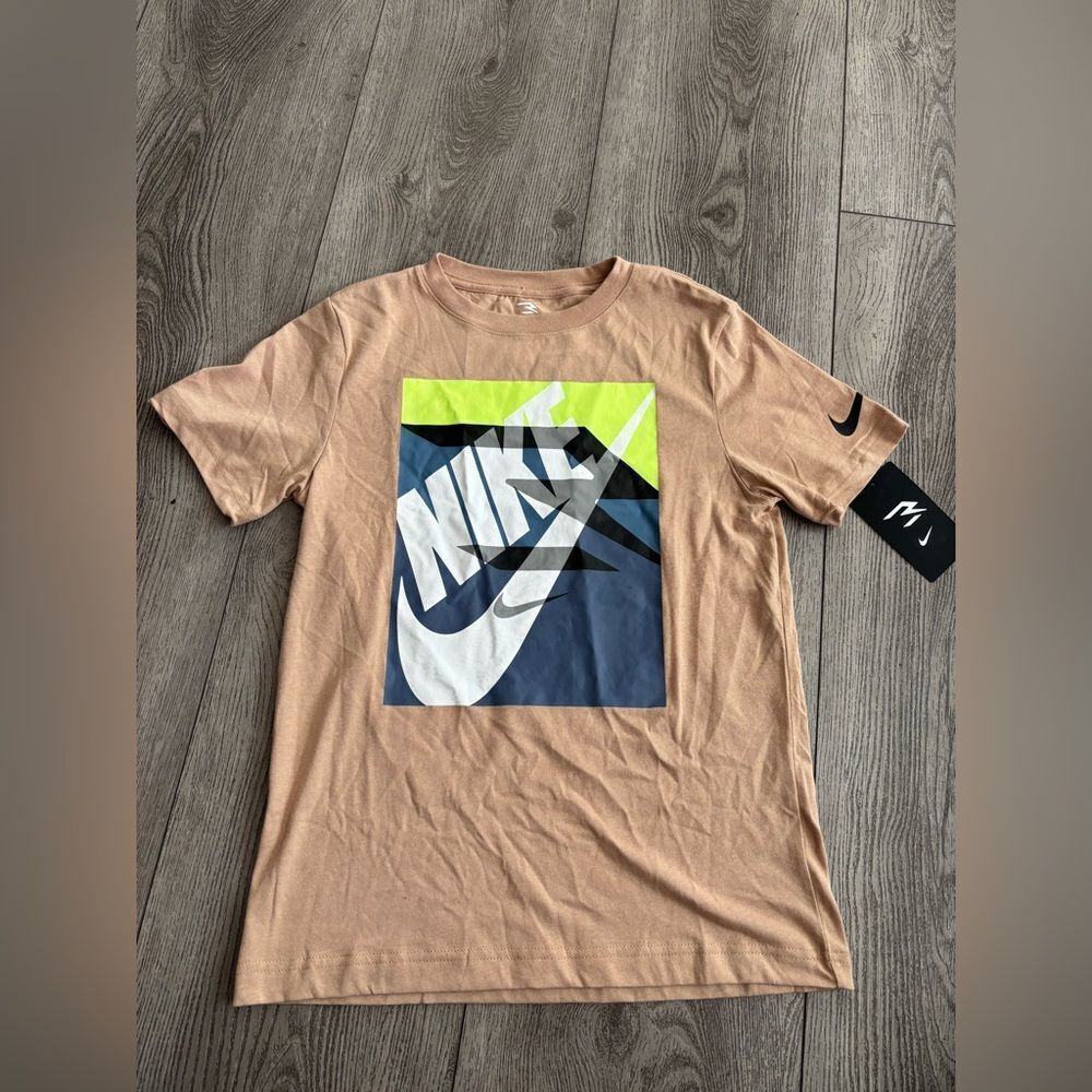 Nike Tan and Blue Short Sleeve Tee